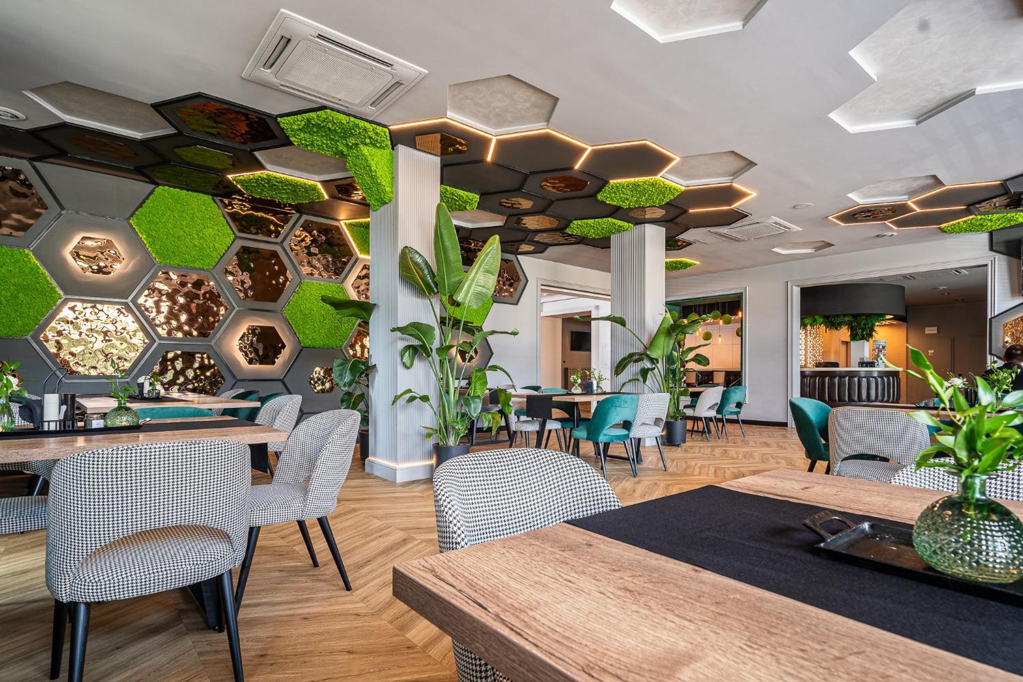 兹特伯里鲁库酒店 Głogów Małopolski 外观 照片